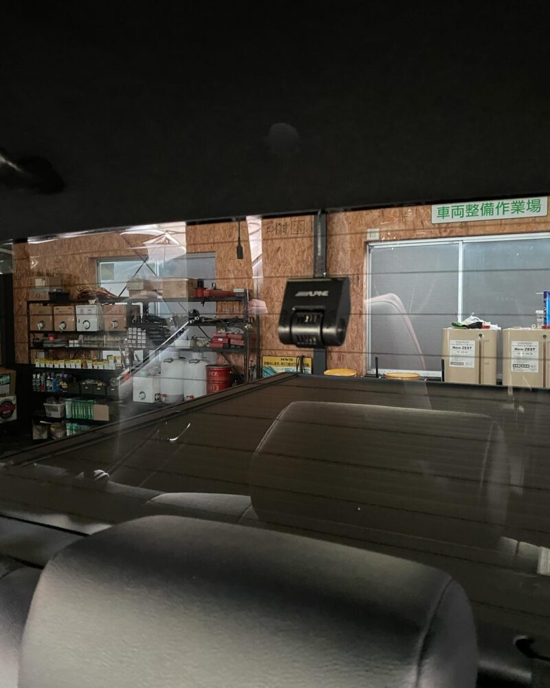 トヨタ ハイラックス アルパイン製インナーミラー取り付け