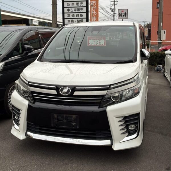 トヨタ ヴォクシー